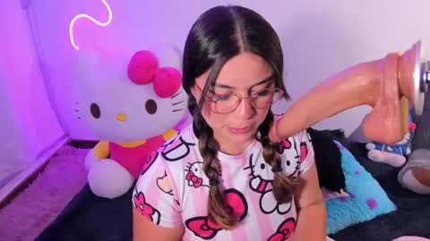 Snapshot of cassiebigass_ chatting on 07/01/26, 10:42 Bela igzaii9r online show from 07/01/26, 10:42