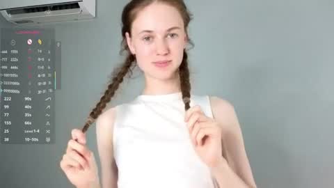 Snapshot of cassiehorridge chatting on 07/20/26, 10:39 Alice online show from 07/20/26, 10:39