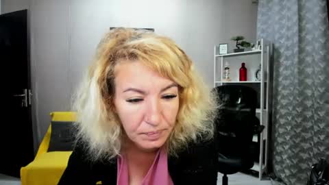 Snapshot of cassiejonas chatting on 06/16/26, 02:58 CassieJonas online show from 06/16/26, 02:58