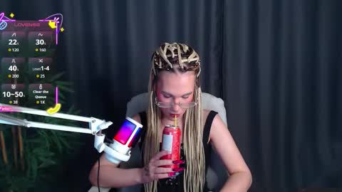 Cassie online show from 11/29/25, 09:07