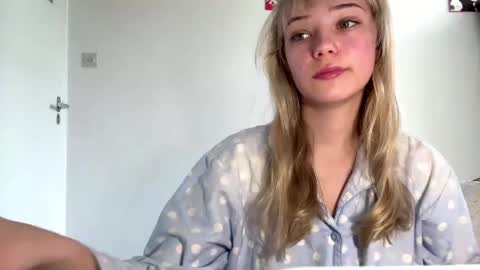 Olivia online show from 03/23/26, 09:35