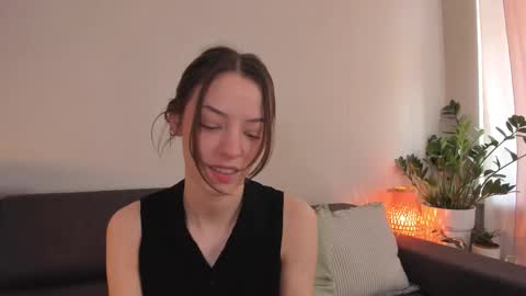  cassandra  online show from 10/10/25, 12:15