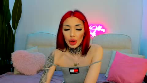 Snapshot of cassy_foxy chatting on 04/15/26, 05:47 cassy_foxy online show from 04/15/26, 05:47