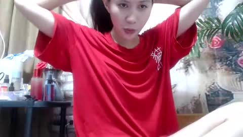 Snapshot of cassydeluxe chatting on 11/10/25, 06:23 Cassy online show from 11/10/25, 06:23