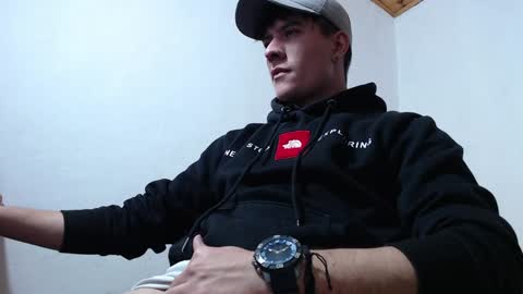 Snapshot of casteryx chatting on 01/18/25, 01:19 Juan online show from 01/18/25, 01:19