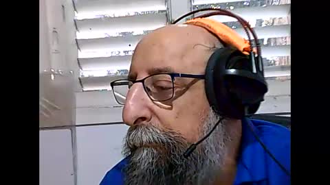 Snapshot of casual53 chatting on 02/04/25, 04:59 casual53 online show from 02/04/25, 04:59