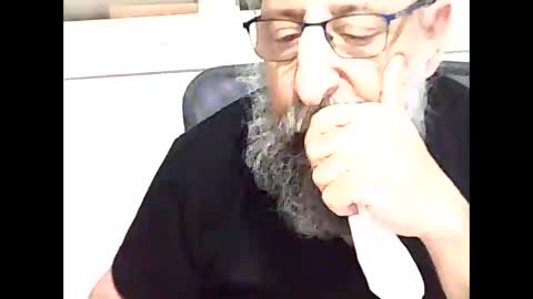 Snapshot of casual53 chatting on 03/04/25, 03:33 casual53 online show from 03/04/25, 03:33