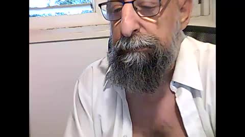 Snapshot of casual53 chatting on 10/08/25, 04:43 casual53 online show from 10/08/25, 04:43