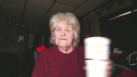 Snapshot of cat9paw chatting on 12/24/24, 04:51 cat online show from 12/24/24, 04:51