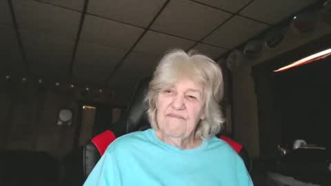 Snapshot of cat9paw chatting on 12/26/24, 03:31 cat online show from 12/26/24, 03:31