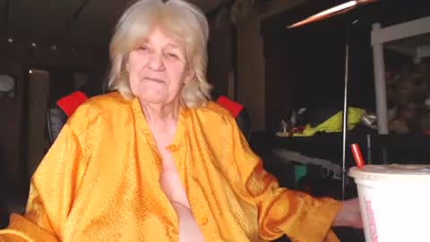 Snapshot of cat9paw chatting on 01/12/25, 05:33 cat online show from 01/12/25, 05:33