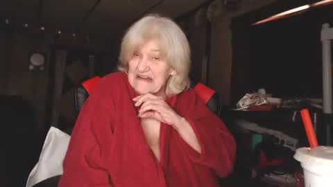 Snapshot of cat9paw chatting on 01/18/25, 06:32 cat online show from 01/18/25, 06:32