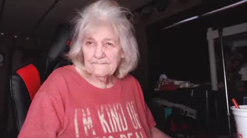 Snapshot of cat9paw chatting on 01/27/25, 08:39 cat online show from 01/27/25, 08:39