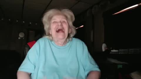 Snapshot of cat9paw chatting on 02/18/25, 04:26 cat online show from 02/18/25, 04:26