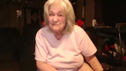 Snapshot of cat9paw chatting on 02/22/25, 09:37 cat online show from 02/22/25, 09:37