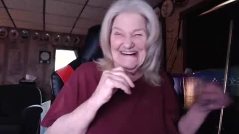 Snapshot of cat9paw chatting on 09/10/25, 05:02 cat online show from 09/10/25, 05:02