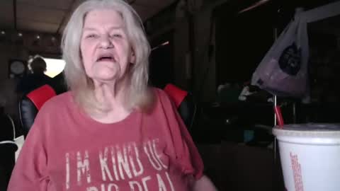 Snapshot of cat9paw chatting on 09/21/25, 06:53 cat online show from 09/21/25, 06:53