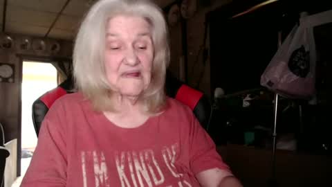 Snapshot of cat9paw chatting on 09/23/25, 04:54 cat online show from 09/23/25, 04:54