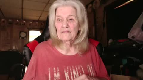 Snapshot of cat9paw chatting on 09/29/25, 04:12 cat online show from 09/29/25, 04:12