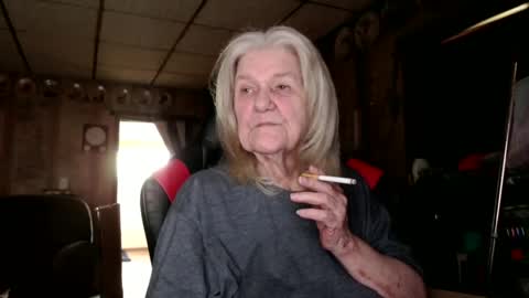 Snapshot of cat9paw chatting on 10/08/25, 05:32 cat online show from 10/08/25, 05:32