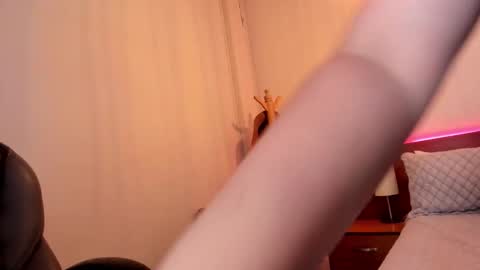 Karol  online show from 11/22/25, 07:13