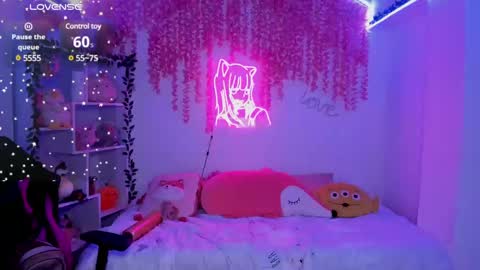 Snapshot of cat_kitty18 chatting on 02/11/25, 05:07 Lorena Saenz online show from 02/11/25, 05:07