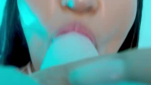 Snapshot of cata__gutierrez_ chatting on 05/29/26, 07:06 Cata online show from 05/29/26, 07:06