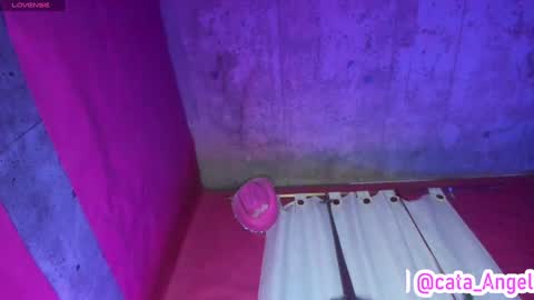 Snapshot of cata_angel1 chatting on 12/17/24, 02:23 Cata Angel online show from 12/17/24, 02:23