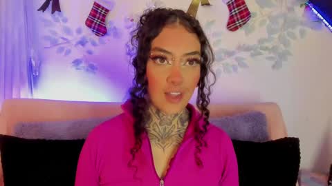 Cata green model independient online show from 12/20/24, 09:06