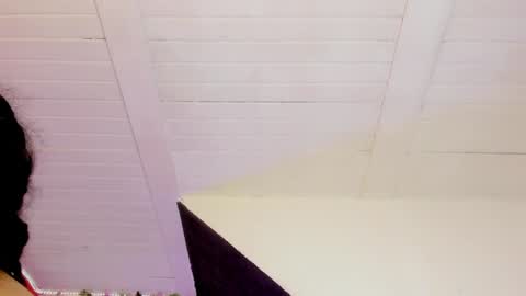 Cata green model independient online show from 01/16/25, 12:55