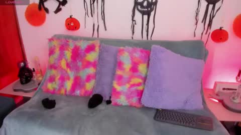 Cata green model independient online show from 10/06/25, 07:44