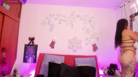 Cata green model independient online show from 12/01/25, 08:03