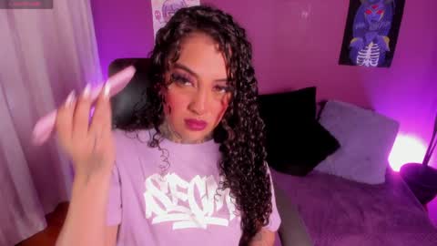 Cata green model independient online show from 03/27/26, 08:52