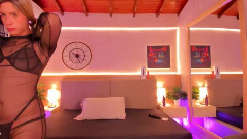 cata_johnss online show from 10/04/25, 12:36