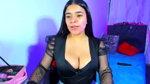 Snapshot of cata_lina_132 chatting on 07/21/26, 01:41 catalina online show from 07/21/26, 01:41