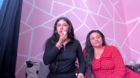 Snapshot of cata_paris09 chatting on 12/05/25, 02:25 cata_paris09 online show from 12/05/25, 02:25