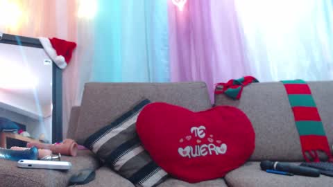Snapshot of cata_robets chatting on 12/27/24, 03:31 cata online show from 12/27/24, 03:31