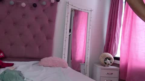 Snapshot of catalaia_stomm chatting on 01/07/25, 05:42 catalaia_stomm online show from 01/07/25, 05:42