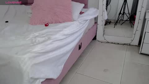 Snapshot of catalaia_stomm chatting on 02/07/25, 04:14 catalaia_stomm online show from 02/07/25, 04:14