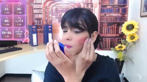 Snapshot of catalella_ar chatting on 10/10/25, 03:16 Queen Catalella online show from 10/10/25, 03:16