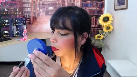 Snapshot of catalella_ar chatting on 10/21/25, 03:18 Queen Catalella online show from 10/21/25, 03:18
