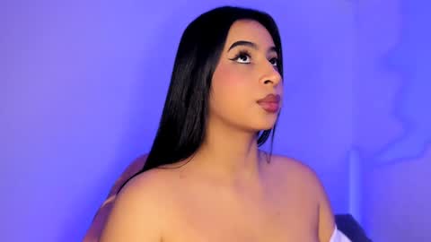 Snapshot of cataleya_cast chatting on 01/18/25, 06:56 Cataleya online show from 01/18/25, 06:56