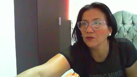 catalina2408 online show from 01/27/25, 07:35