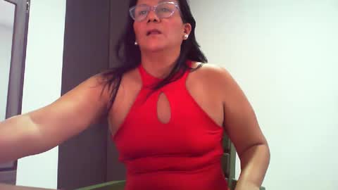 catalina2408 online show from 02/12/25, 08:07