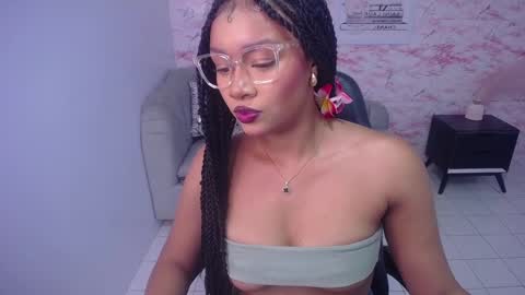 Snapshot of catalina25_t chatting on 02/18/25, 10:38 catalina25_t online show from 02/18/25, 10:38