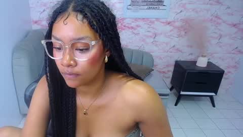 Snapshot of catalina25_t chatting on 03/12/25, 08:31 catalina25_t online show from 03/12/25, 08:31