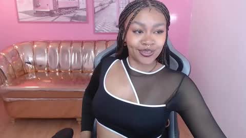 Snapshot of catalina25_t chatting on 12/14/25, 12:54 catalina25_t online show from 12/14/25, 12:54