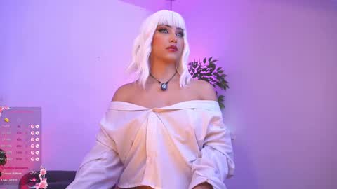 Catalina lovers online show from 12/18/25, 05:19