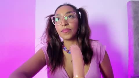 Cata  Monday- Saturday   On line at 0100pm-0700pm online show from 04/22/26, 08:21