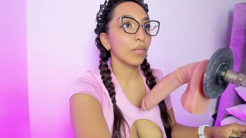 Cata  Monday- Saturday   On line at 0100pm-0700pm online show from 04/28/26, 07:41